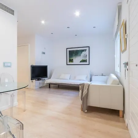 Precioso Apto. Reformado Apartamento *